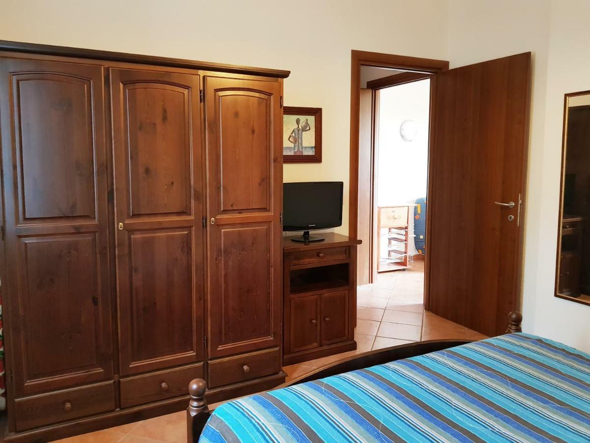 Borgo Lu Canali Da Gavino Apartment Badesi Exterior photo